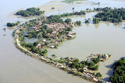 बाढ़ से जलमग्न इलाकाः प्रायः हर वर्ष बिहार का बड़ा इलाका इन स्थितियों से जूझता है