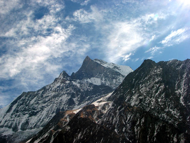 हिमालय की चोटियों से अब बर्फ घट रहे हैं