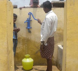 Flouride problem in Guttavarepalle village, Madanapalle, Andhra Pradesh - A field report by Arghyam and Outreach