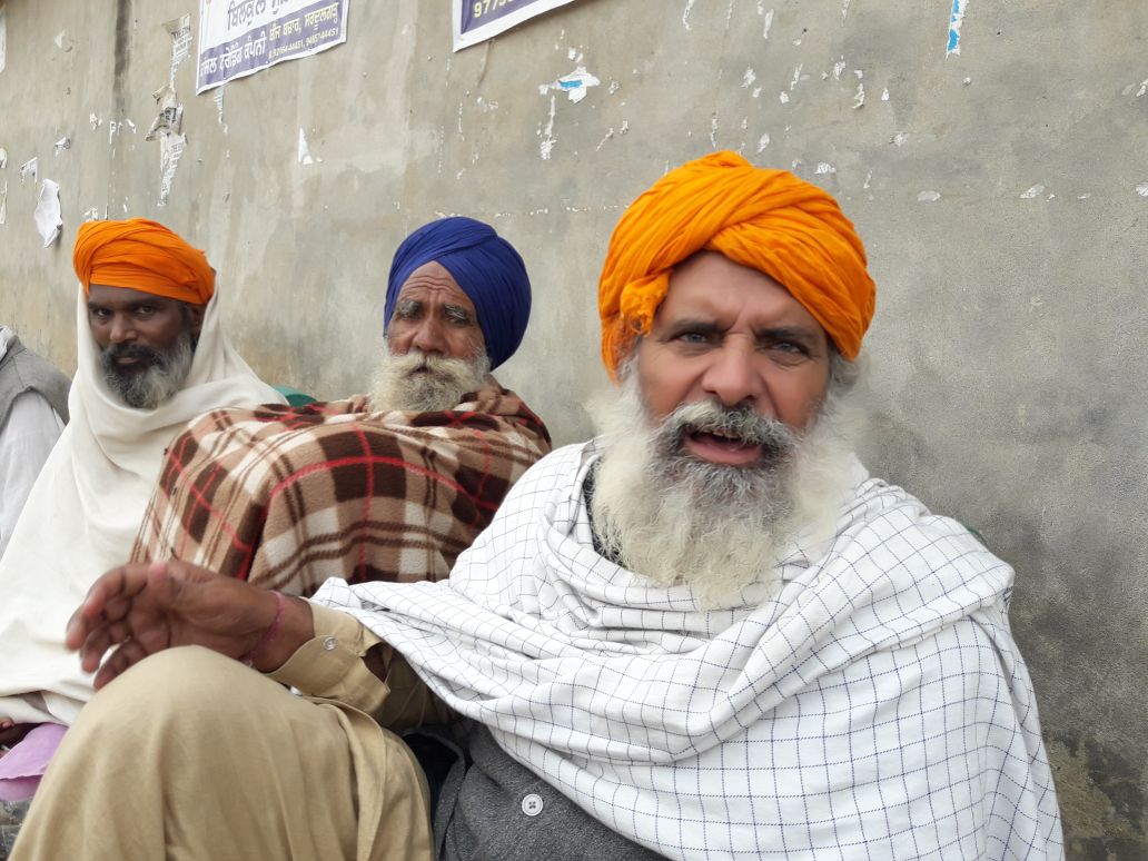 Former sarpanch of Rorki, Sukhpal Singh narrates the hardships they face due to the polluted river. (Source: 101Reporters)