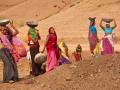 Women working on an NREGA site building a pond to assist in farming and water storage (Image: UN Women/Gaganjit Singh)