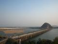 Prakasam Barrage across Krishna river (Source: Subhash Chandra via Wikipedia)