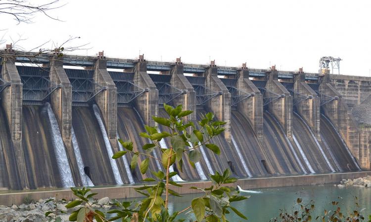 Breakthrough cloud computing facilities and remote sensing applications have helped showthe filling pattern of a water body (tank or reservoir) through freely available satellite imagery at an interval of five days.  (Image: Maithan dam, Wikimedia Commons)