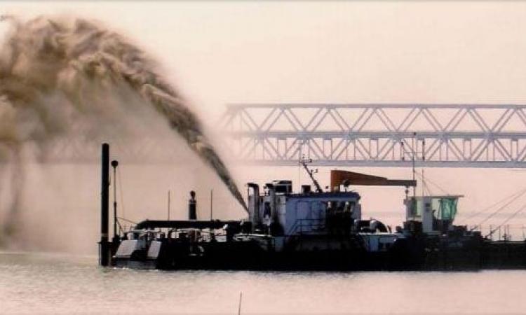 Dredging in progress on National Waterway-1 (Image: IWAI)