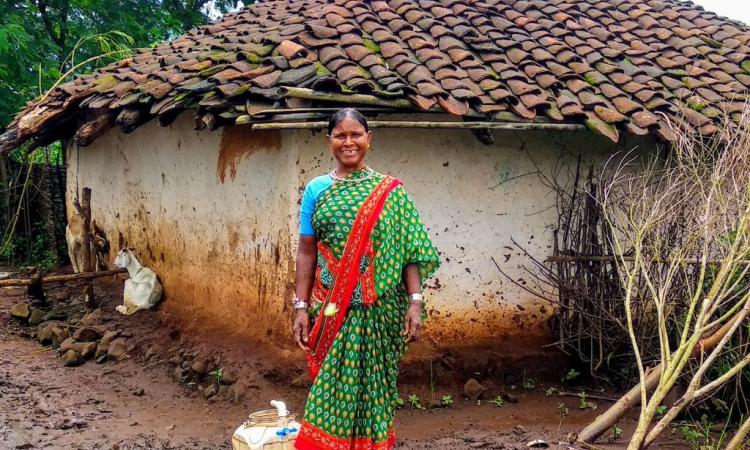 Sagni Bai works on promoting kitchen gardens and water conservation which are doing wonders in this remote MP village (Image: FES)