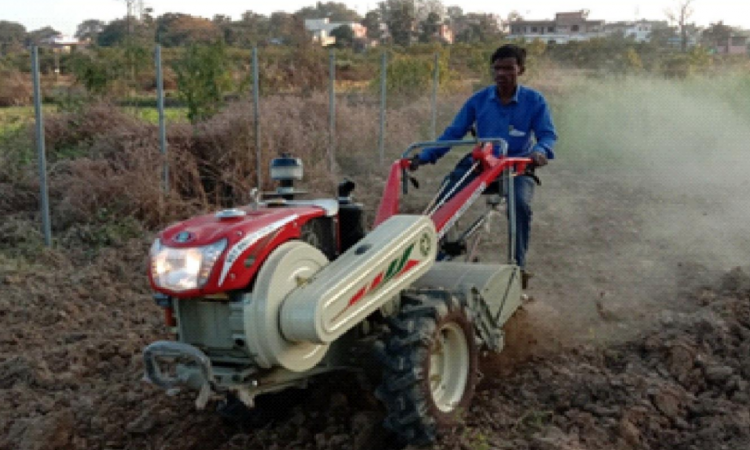 छोटानागपुर पठारी क्षेत्र में आधुनिक कृषि उपकरणों को अपनाने में अड़चन,PC-उन्नत कृषि