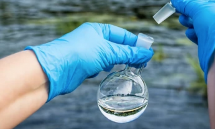 जल विज्ञान और जल की गुणवत्ता के मॉडल,PC-Shutterstock
