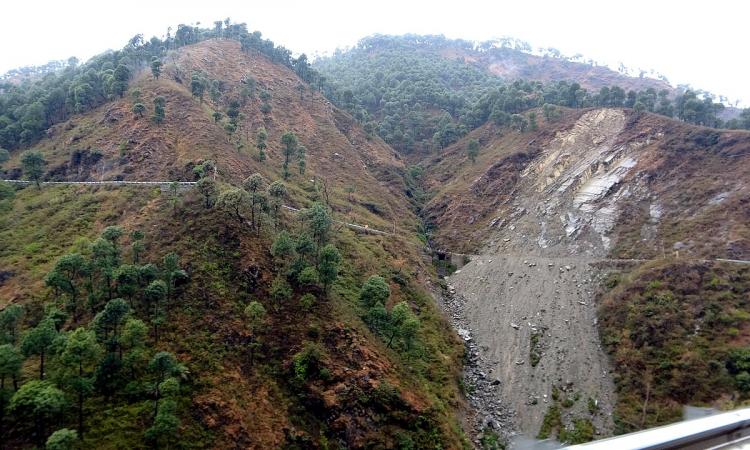 Landslides can destroy property and lives. A landslide in Himachal Pradesh (Image Source: Sridhar Rao via Wikimedia Commons)