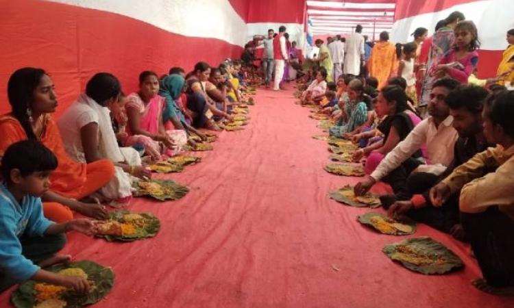 भंडारों का आयोजन,PC-नीड़ पिक्स