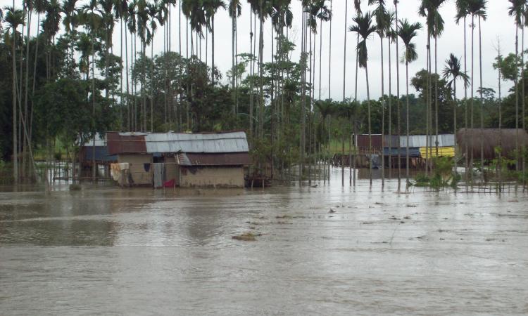 Addressing floods and droughts are different ends of the same spectrum. Collaboration between various water agencies and presenting a joint government response to the challenge is necessary. (Image: India Water Portal Flickr)