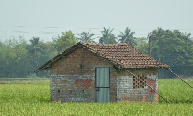 Addressing livelihood challenges in wasteland regions (Image: Biswarup Ganguly; Wikimedia Commons)
