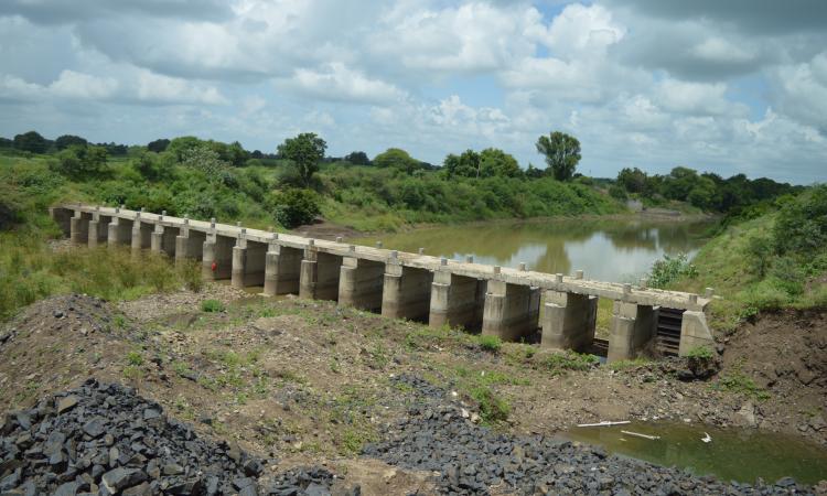 A newly constructed KT Weir on Bobhati River near Hadgav Project Village (Image: Yuva Gram)