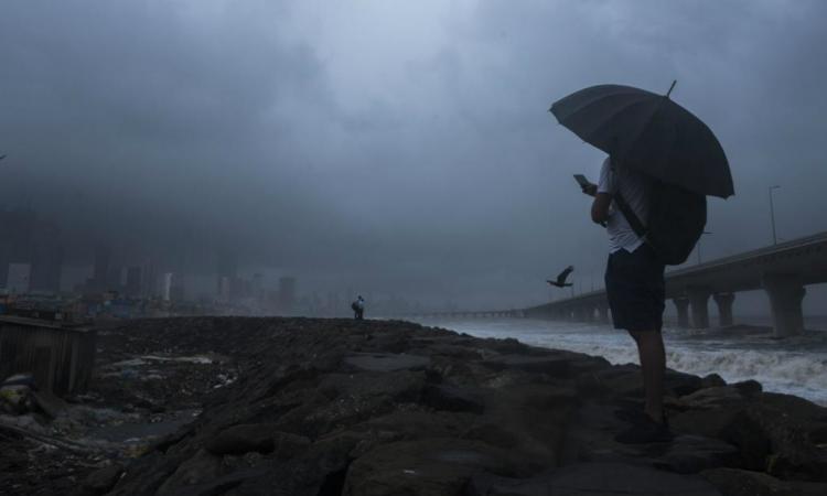 सिर्फ 12 दिन में मूसलाधार बरसात की 1000 से अधिक घटनाएं। फोटो स्त्रोत-skymetweather