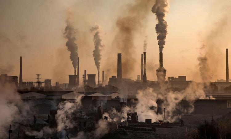 गरीबों पर पड़ रहा वायु प्रदूषण का सबसे ज्यादा असर