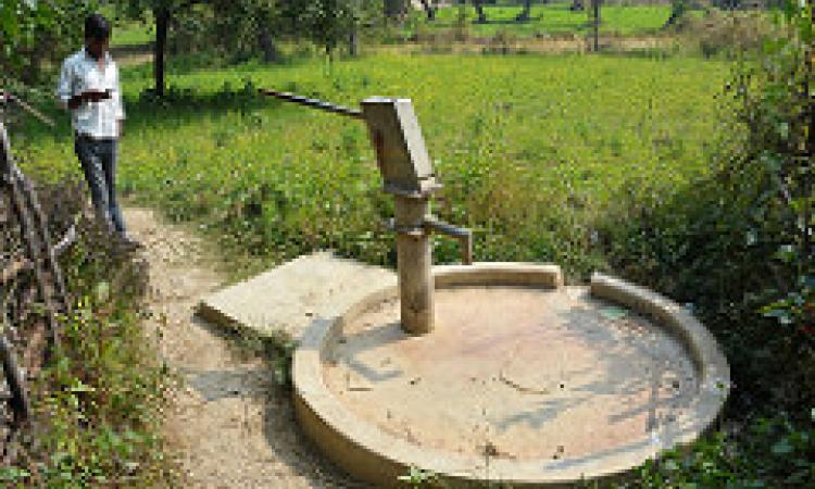 dry hand pump