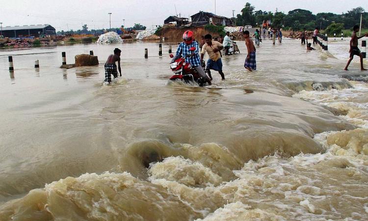भारत के लिए बढ़ती जल प्रबंधन की चुनौती और बाढ़ का खतरा