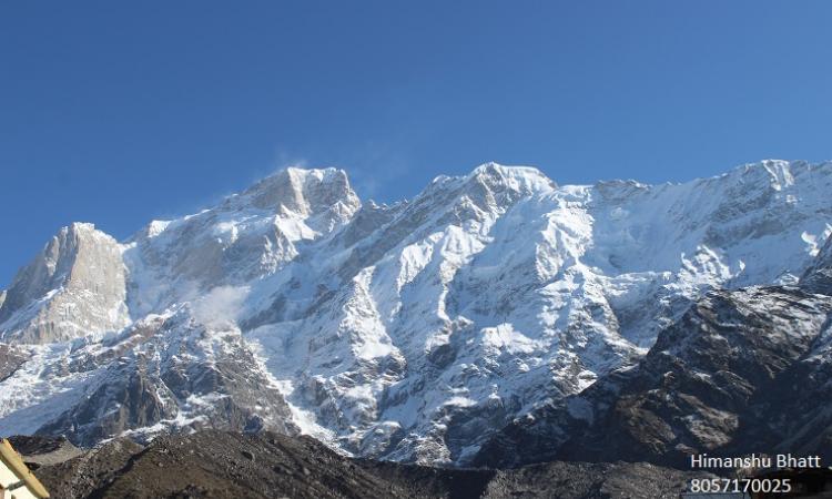 जलवायु परिवर्तन: हिमालय की 5,000 झीलों से बाढ़ का खतरा