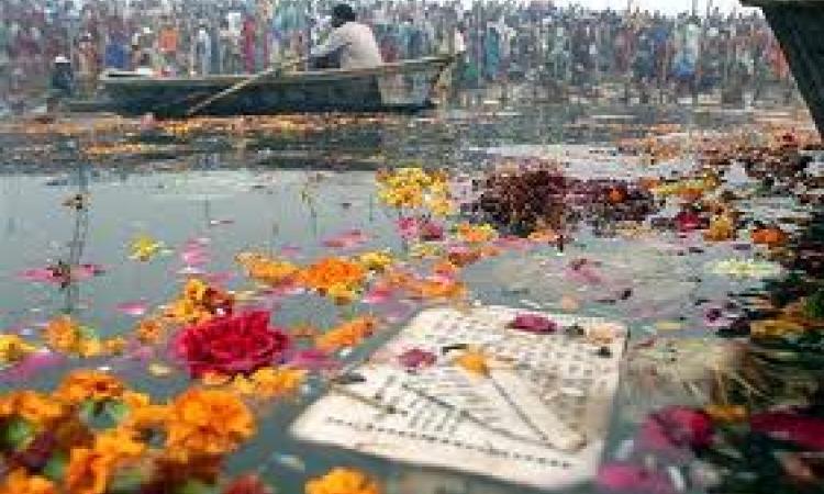 गंगा को गंगाभक्त ने ही गंदा किया