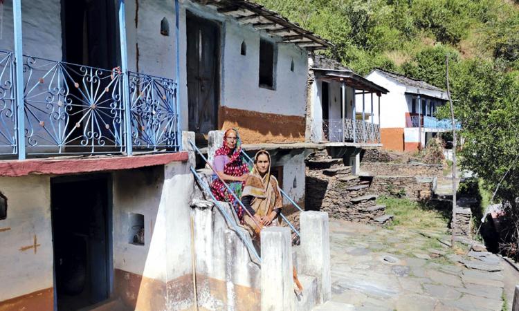 उत्तराखण्ड में पलायन निरन्तर जारी है