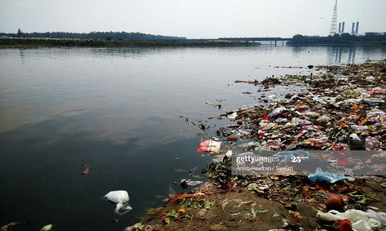 नदी प्रदूषण के आईने में महामारी