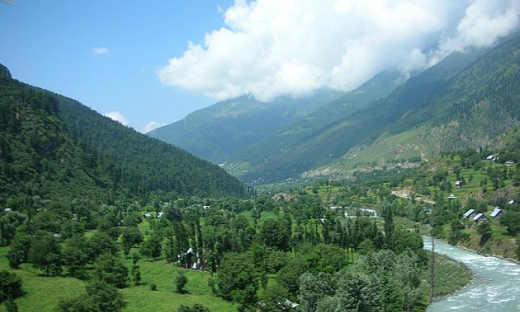 Deteriorating ecosystems of Jammu and Kashmir, India (Image Source: tkohli at Flickr via Wikimedia Commons)