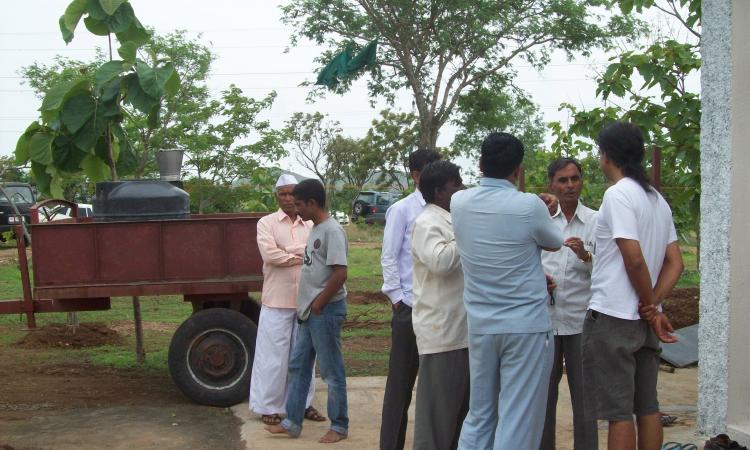 Farmers sharing priceless info Source: Hamsa Iyer 