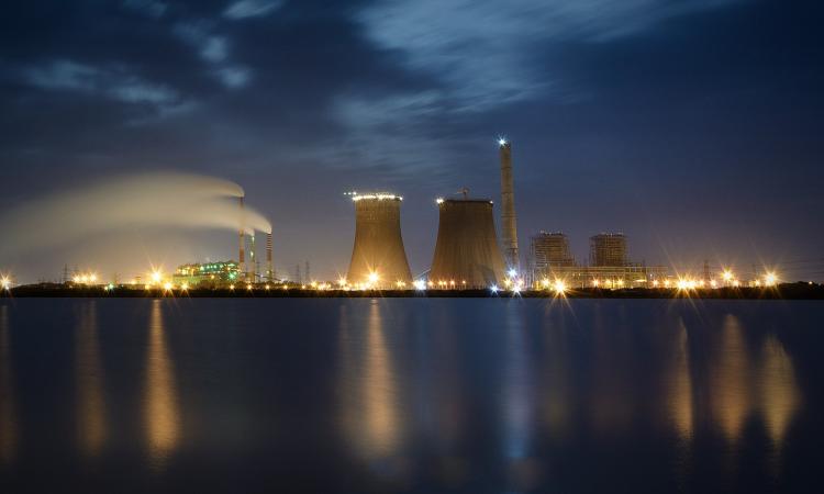 Tuticorin power plant in Tamil Nadu (Image: Ram Kumar, Wikimedia Commons; CC BY-SA 2.0)