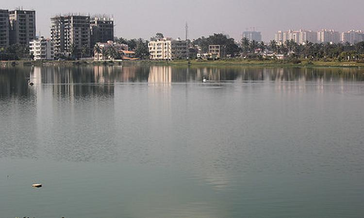 Residential complexes around a lake in Bengaluru (Source: IWP Flickr Photos)