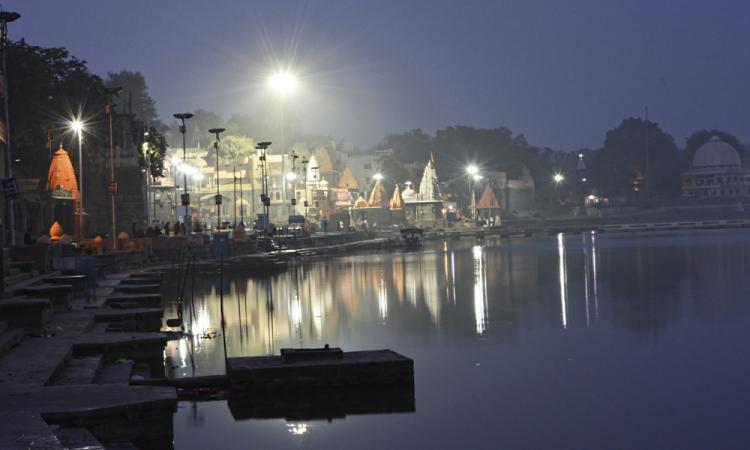 Early morning at Ramghat, Ujjain