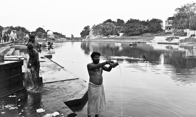 Prayers on the bank of the Kshipra