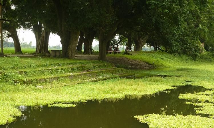 Gomat Taal is reputedly the source of the Gomti