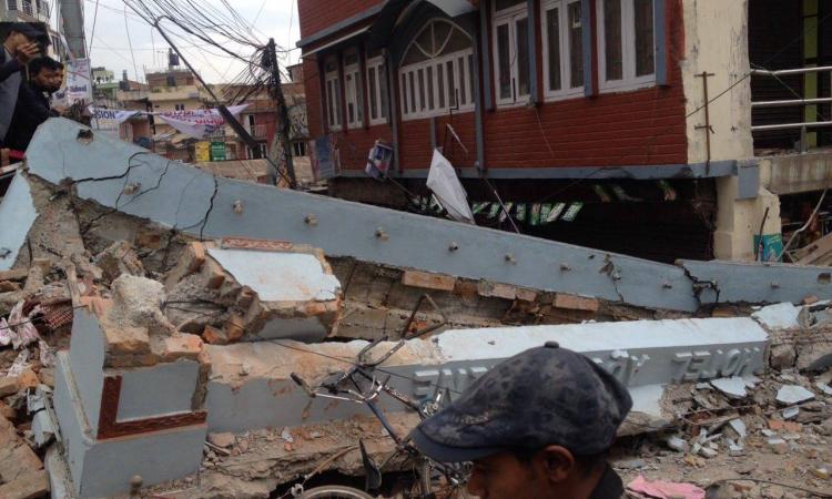 The destruction after an earthquake. Photo by Krish Dulal via Wikimedia commons