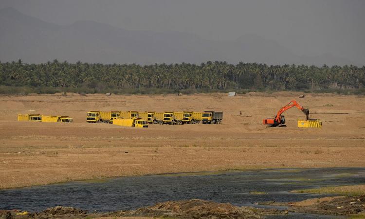 River sand is preferred for construction because it requires less processing. (Source: P Jeganathan/Wikimedia Commons)